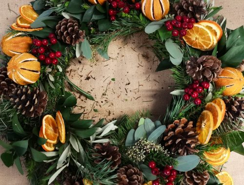 How To Build A Christmas Wreath with Wildabout