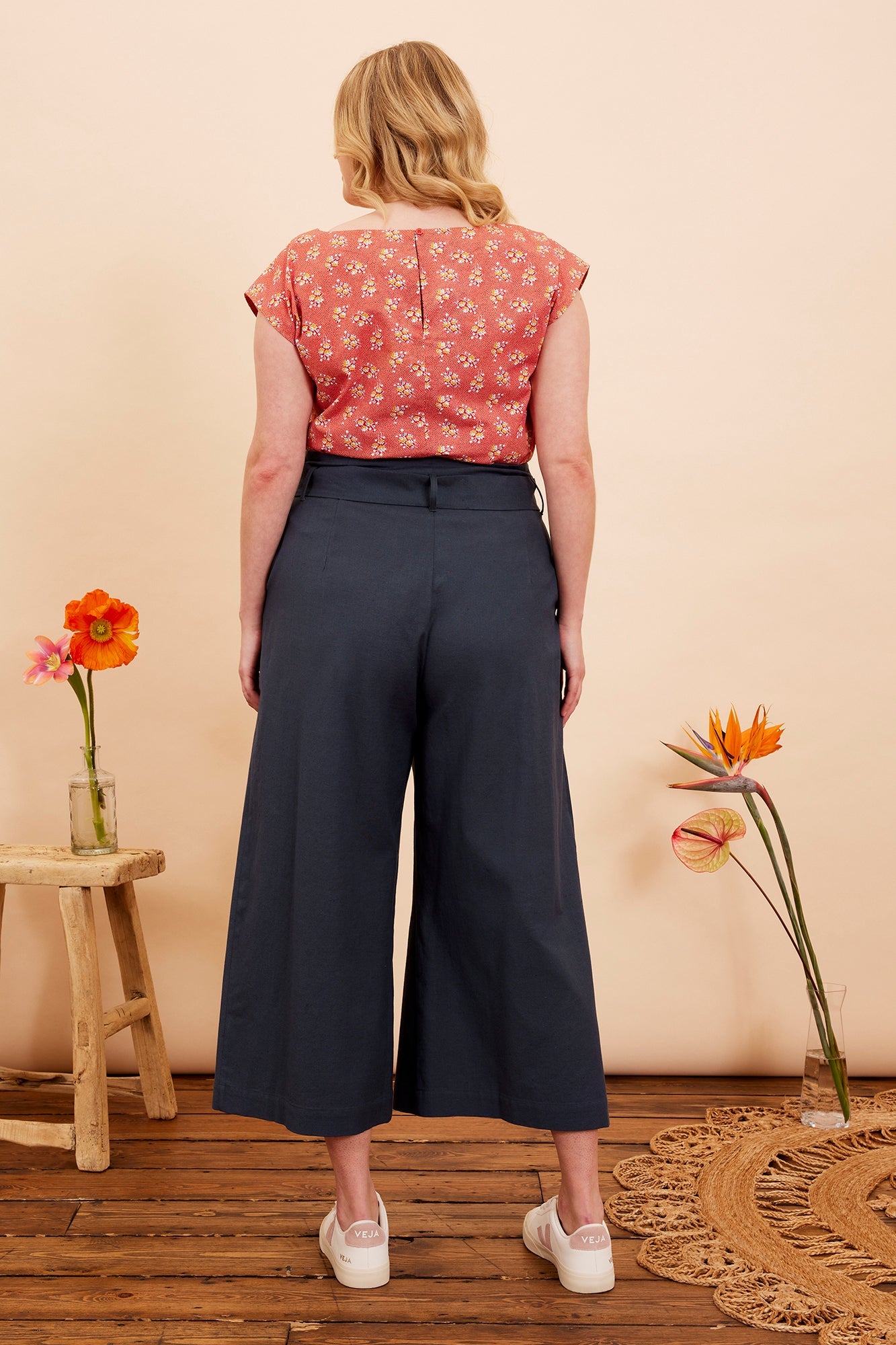 Image of EDNA PAPRIKA DITSY FLORAL TOP - NON RETURNABLE SAMPLE SAMPLE SALE - Top