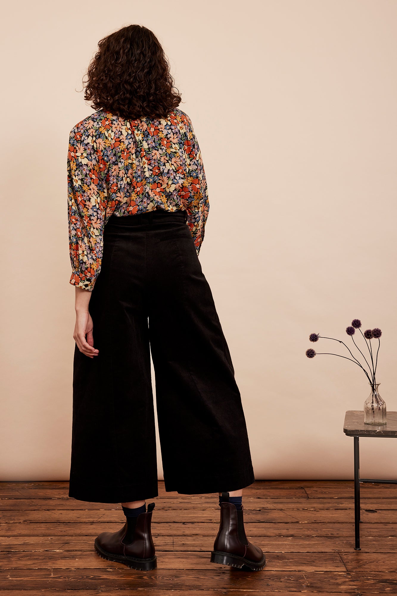 Image of Lori Needlecord Raven Black Culotte Autumn/Winter 2024 - Trouser